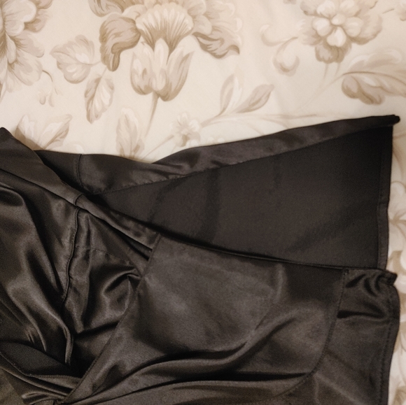 Le Chateau top - Picture 2 of 6